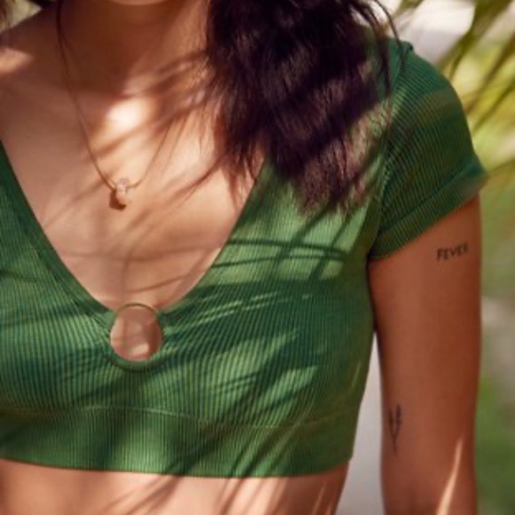 aerie seamless ribbed green crop - Picture 2 of 6